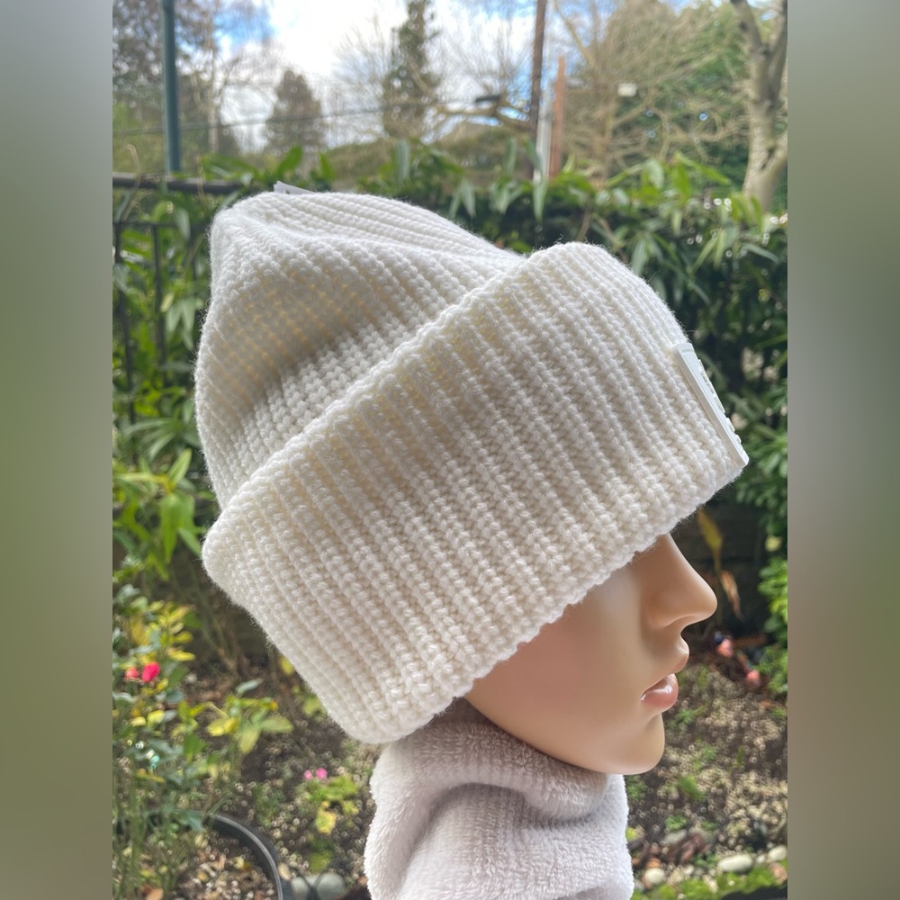 Coach Cream Ribbed Knit Beanie - Picture 3 of 17